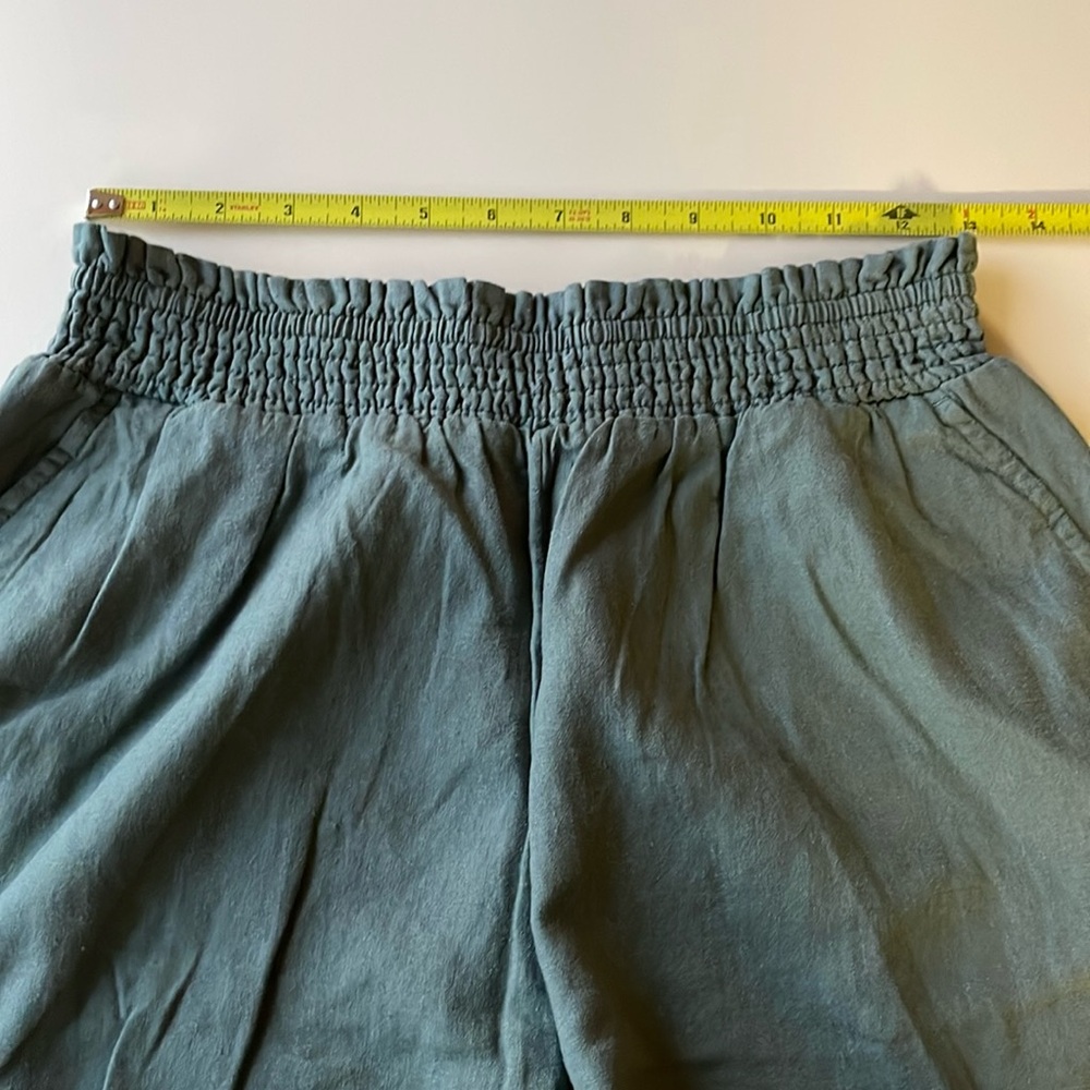 Universal Thread Green Linen Blend Pull On Shorts - image 5
